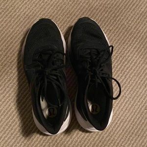 Lululemon blissfeel running shoes